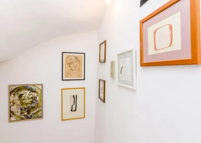 Art House Zanze- Two Bedroom With View 公寓